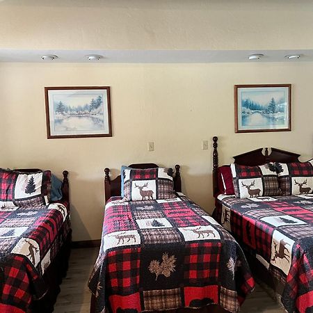 Dean Creek Resort Redway Esterno foto