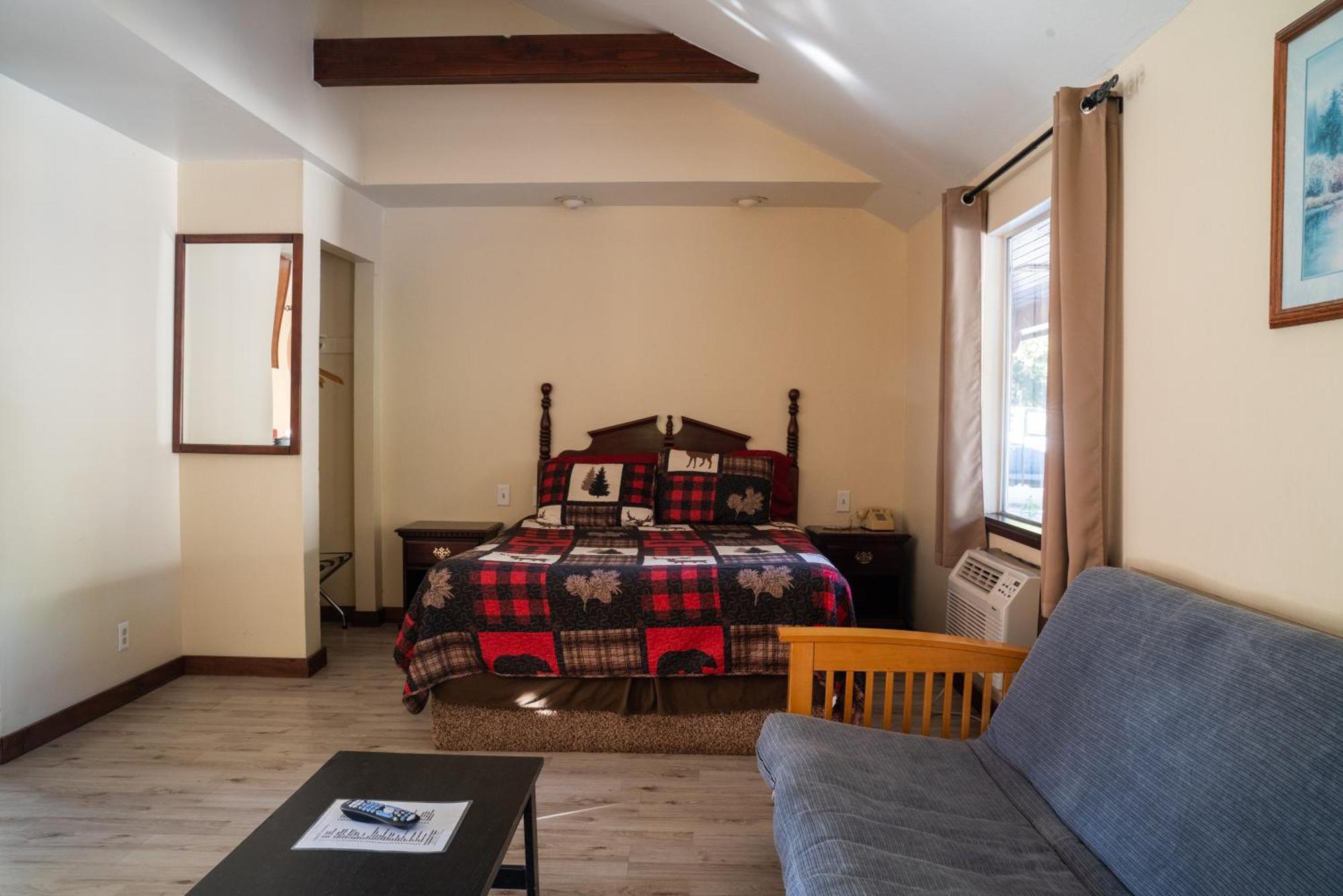 Dean Creek Resort Redway Esterno foto