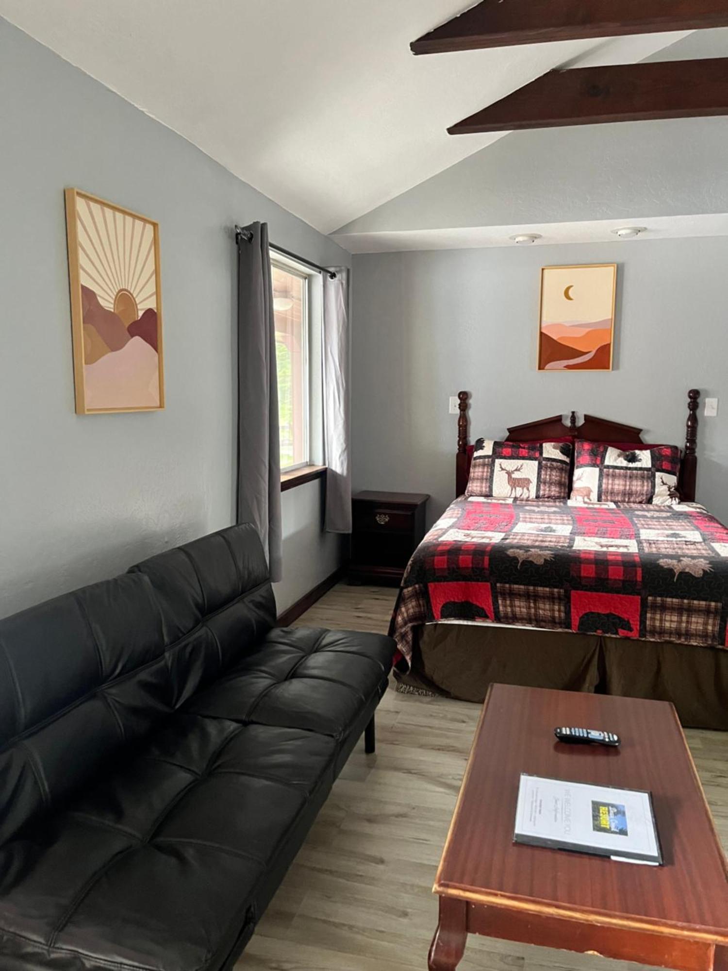 Dean Creek Resort Redway Esterno foto